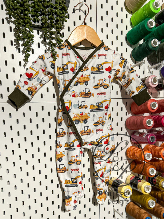 Footed Romper V-Day Construction