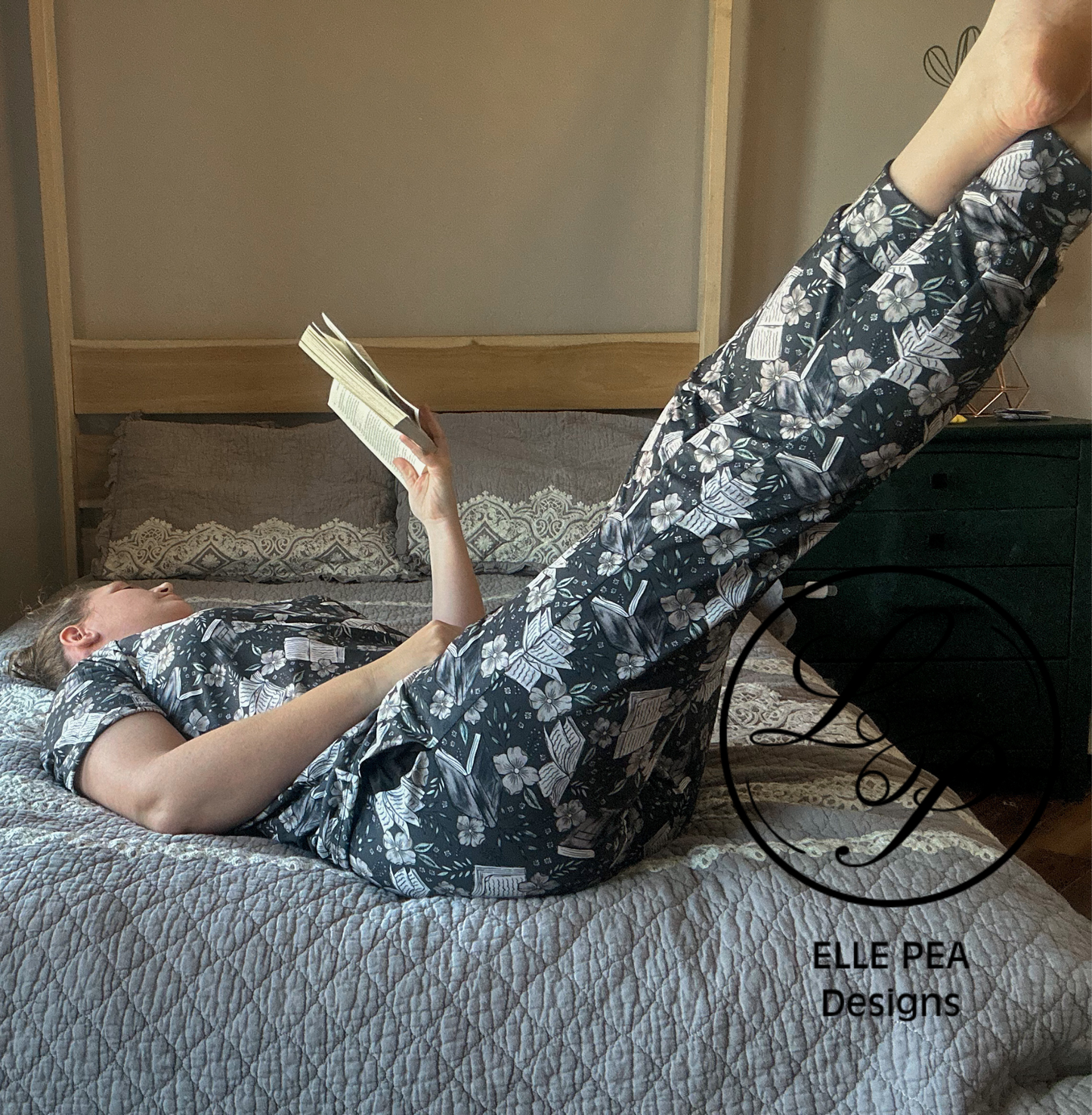 Gusset joggers (Adult) Bookish